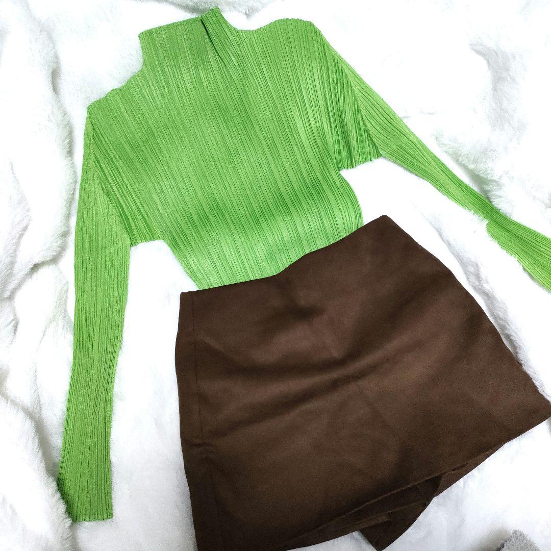 プリーツプリーズpleatsplease イッセイ・ミヤケ 長袖ブラウスグリーン