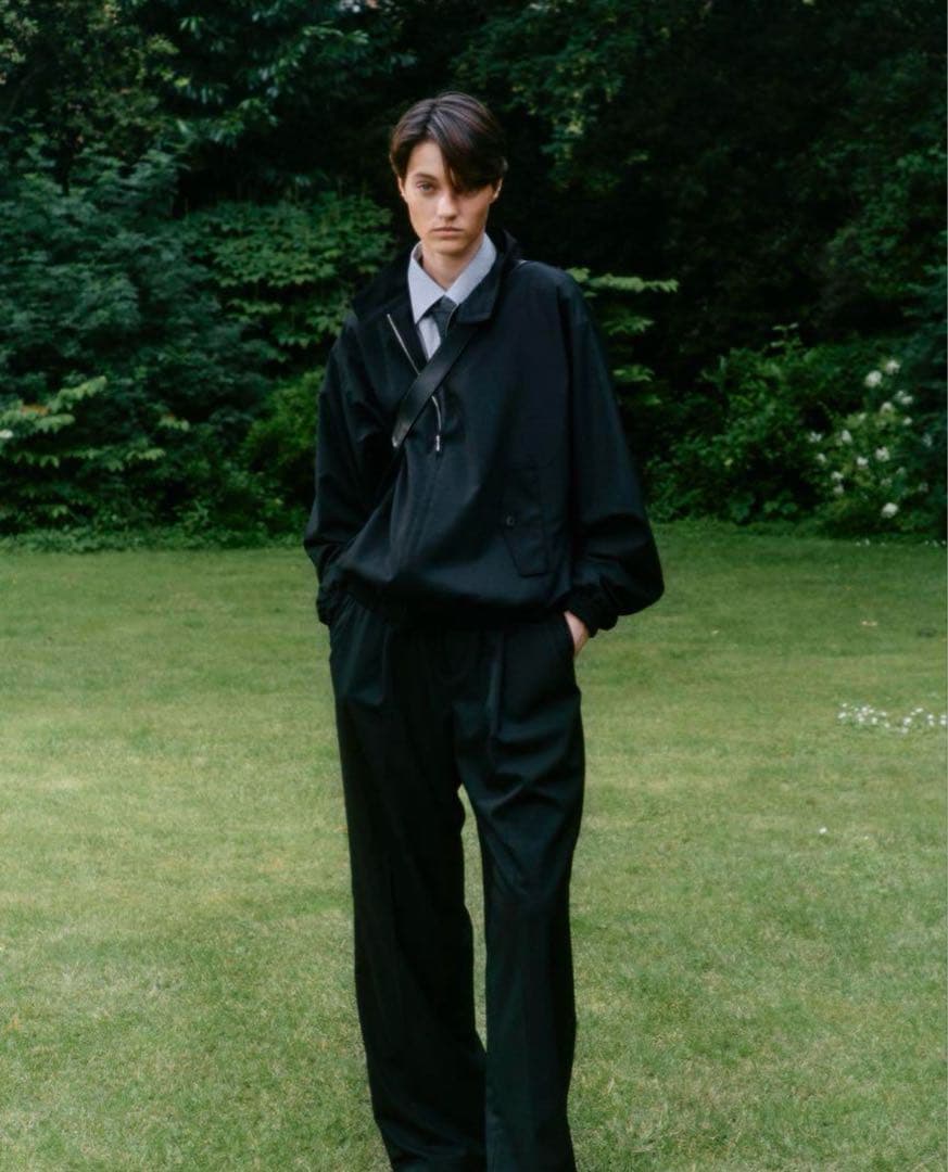 【AURALEE 】TROPICAL WOOL TWO-TUCK SLACKS