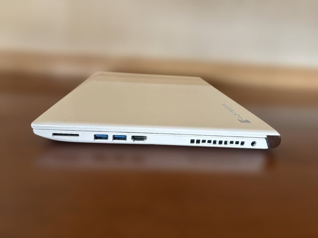 動作確認済み 東芝 dynabook P1-E4JN-EW