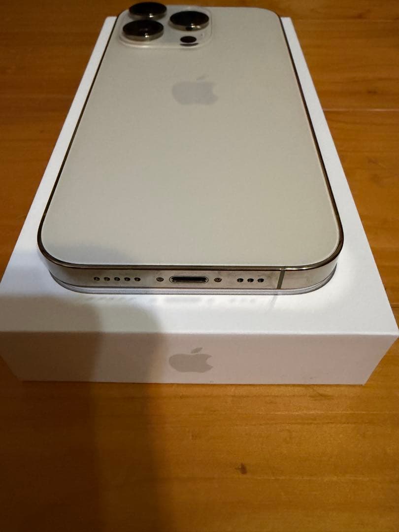 iPhone 14 Pro ゴールド 本体 1TB SIMフリー　Apple
