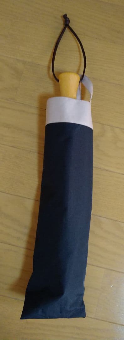 【サンバリア100】折りたたみ日傘２段折 ブラック