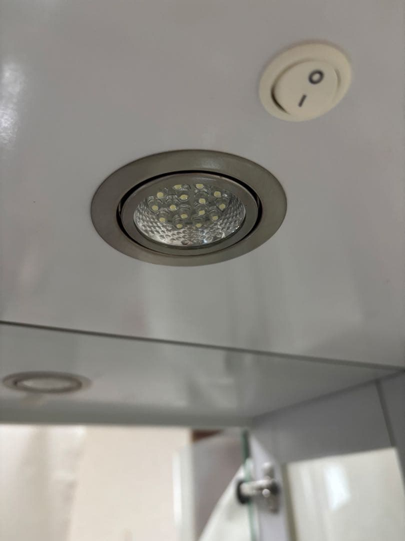 フィギュアケース コレクションケース ディスプレイ棚 LEDライト