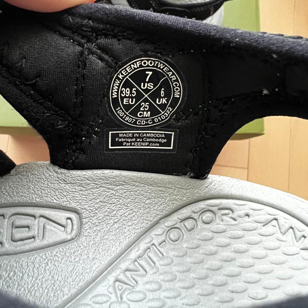 KEEN ニューポートH2 25cm サンダル ブラック イエロー