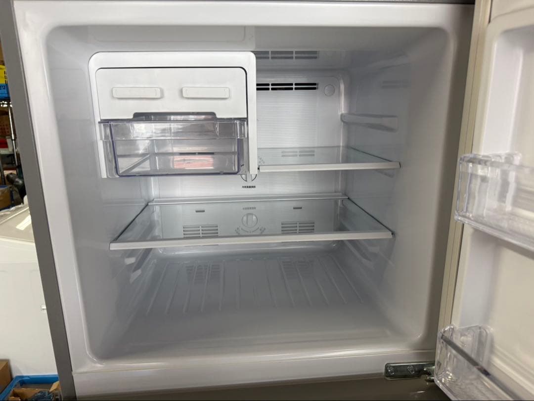 Panasonic ノンフロン冷凍冷蔵庫　NR-B251T-SS 2022年