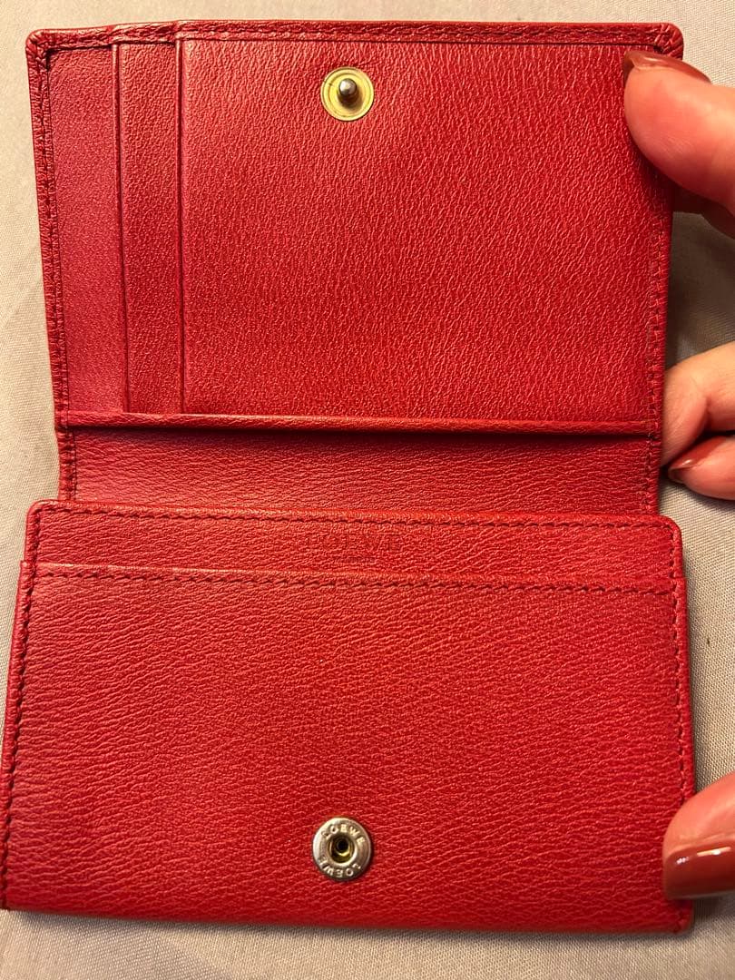 LOEWE ロエベ　レザー 赤 名刺入れ　カードケース