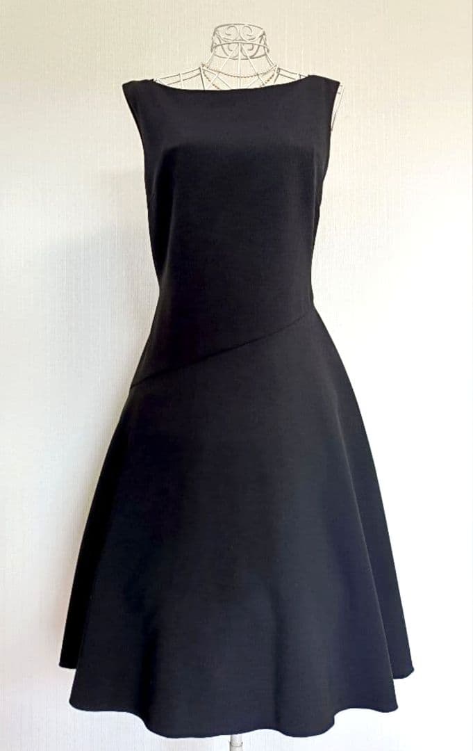☆フォクシーニューヨークワンピースブラック希少42☆