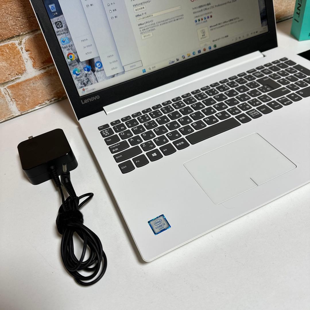 美品　レノボノート PC SSDサクサク起動　Win11 オフィス　マウス付き