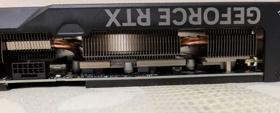 グラフィックボード・グラボ・ビデオカード GIGABYTE GeForce RTX4070 SUPER