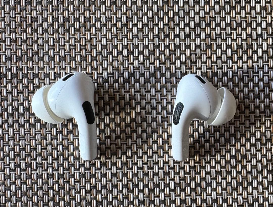AirPods Pro（第2世代・Lightningモデル） 美品