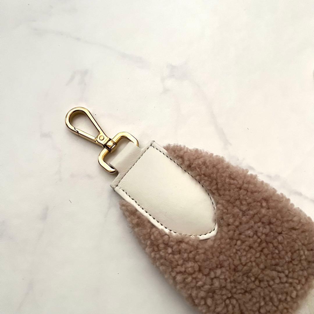 フェンディ ストラップユー ボア レザー ロゴ ショルダー紐 肩紐 シープスキン