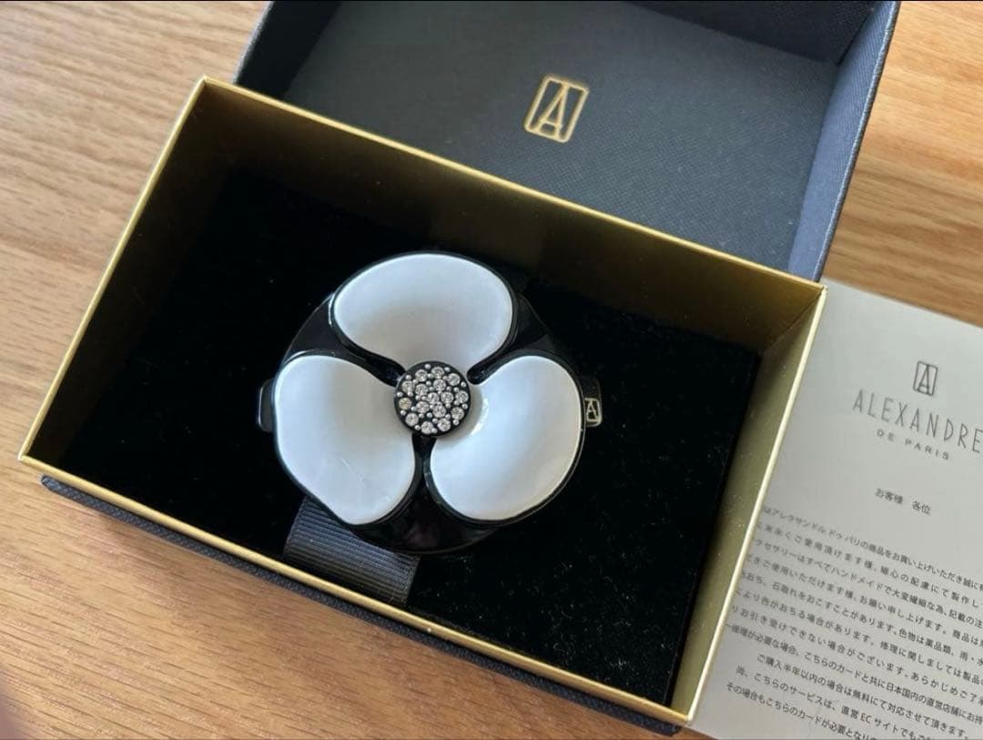 ALEXANDRE DE PARIS カメリア バレッタ 希少なホワイトシルバー