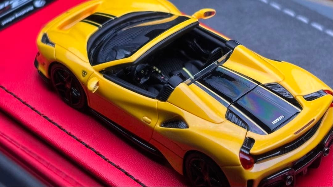 超希少　rotating wheel 1/64 フェラーリ488ピスタスパイダー