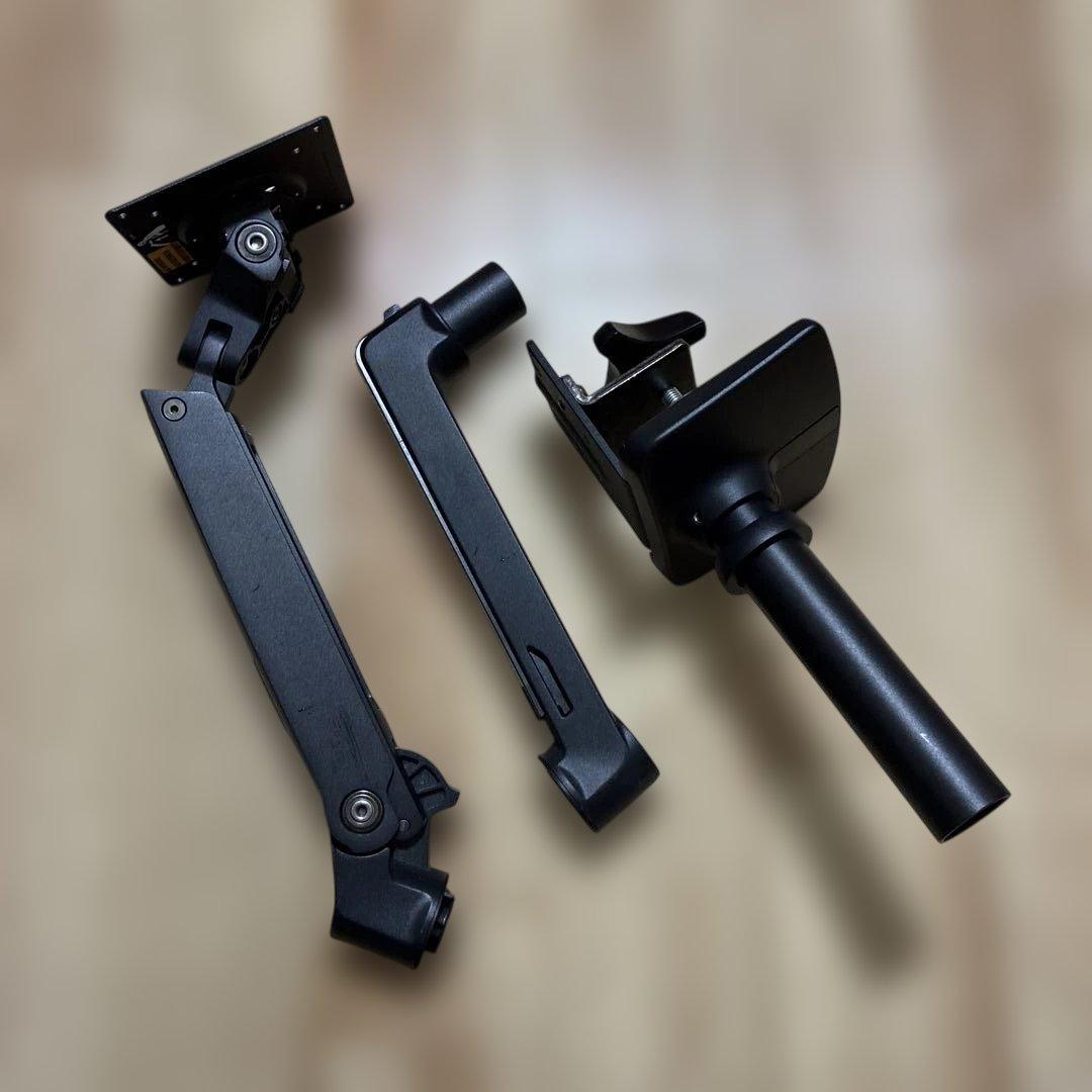 エルゴトロン　ブラック モニターアーム 金属製 角度調整可能