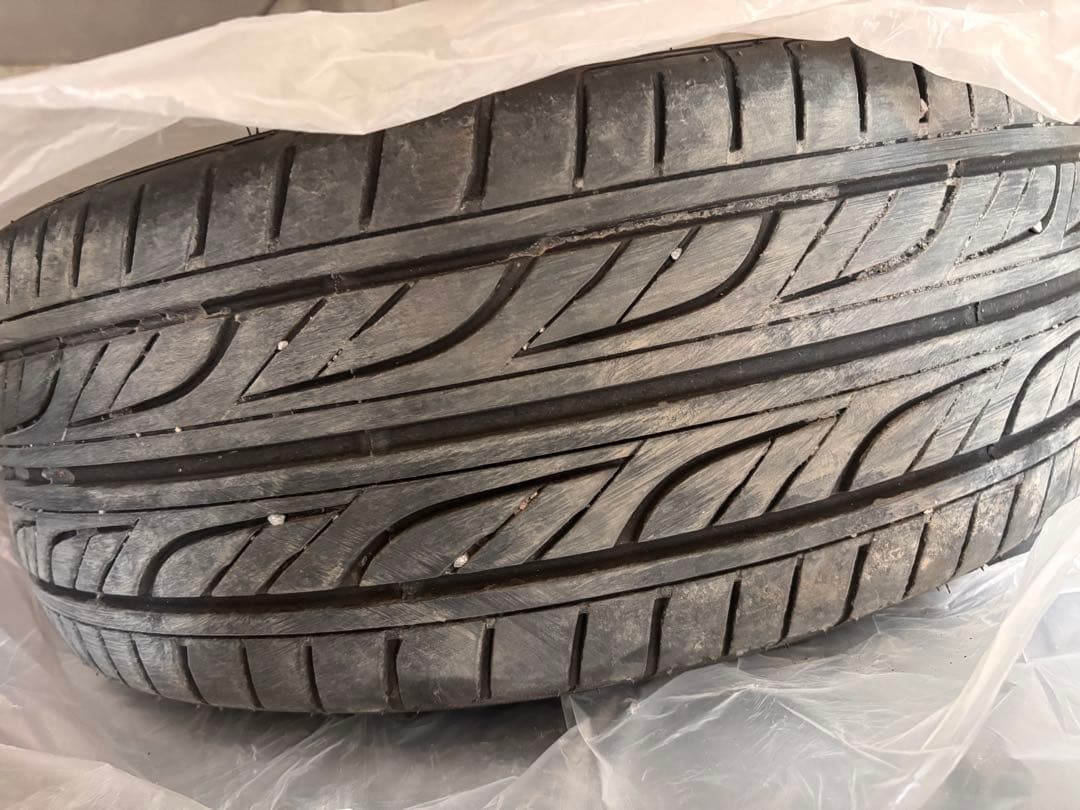 50プリウス　 ブラックエディション純正ホイールタイヤ付　美品　送料込み