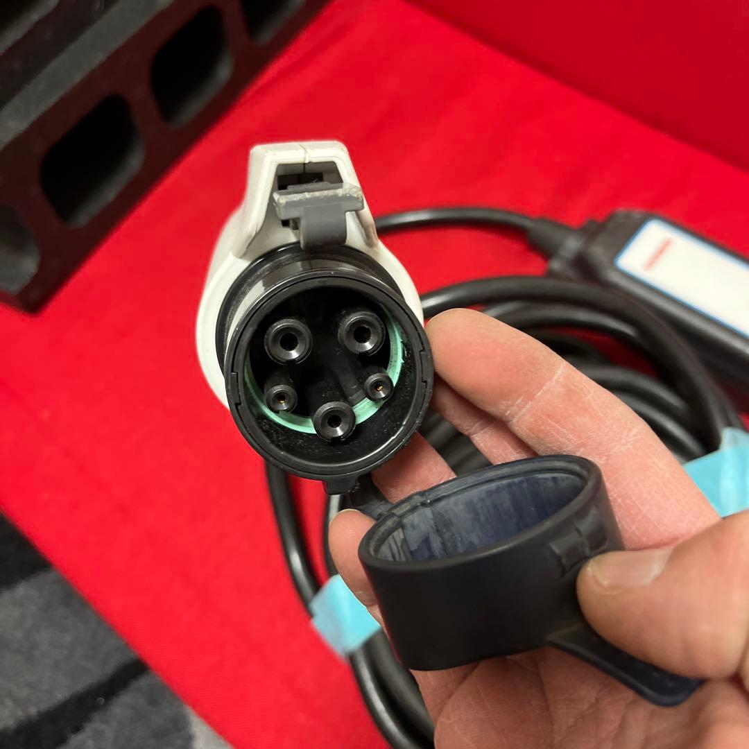 日産純正‼︎ リーフ　充電ケーブル！