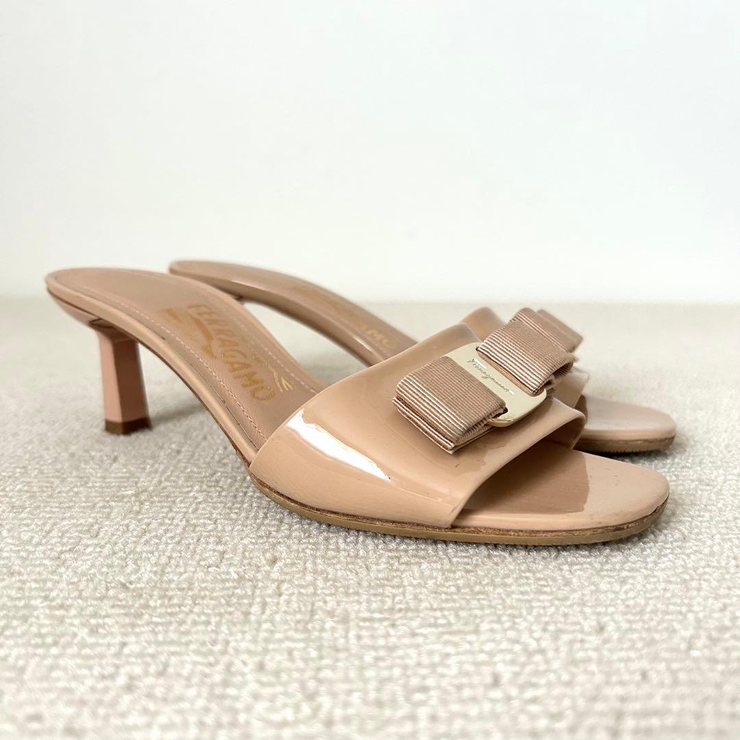 サルヴァトーレ フェラガモ サンダル ミュール ヴァラリボン 23cm