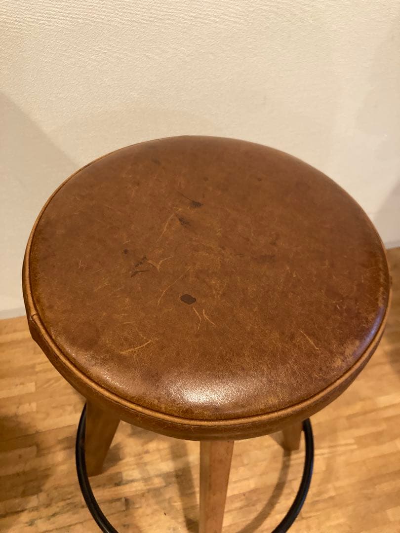 ジャーナルスタンダードファニチャー シノン ハイスツール レザー 昇降式①