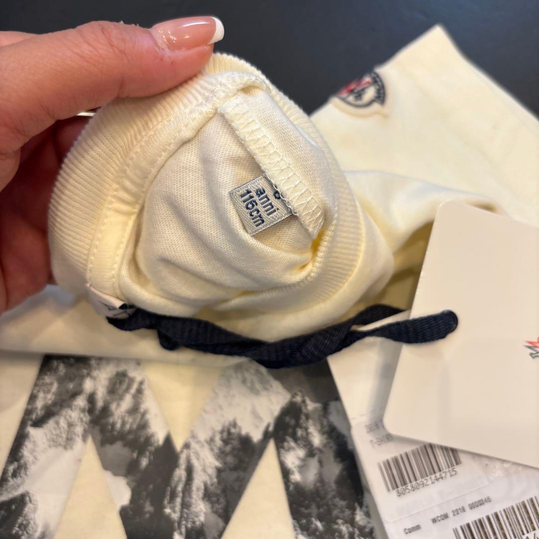 新品タグ付き　モンクレールキッズ　Tシャツ