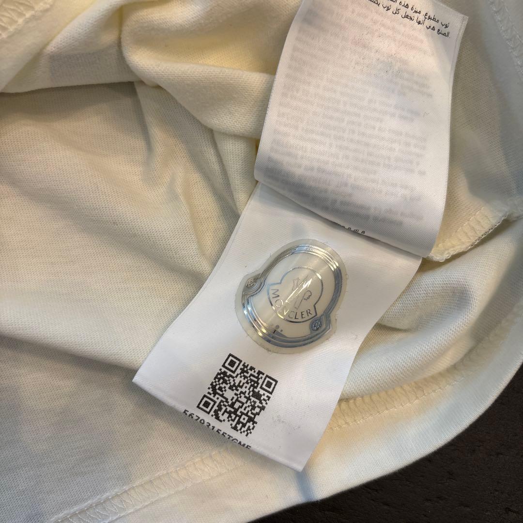 新品タグ付き　モンクレールキッズ　Tシャツ