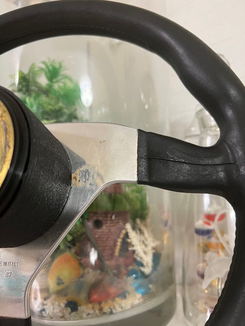 希少品！激安送料込‼️ フェラーリ ステアリング 跳ね馬マーク/イタリア製