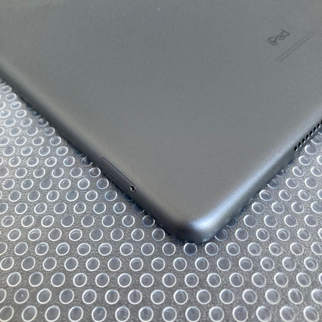 3634【早い者勝ち】電池最良好☆iPad8 第8世代 32GB SIMフリー☆