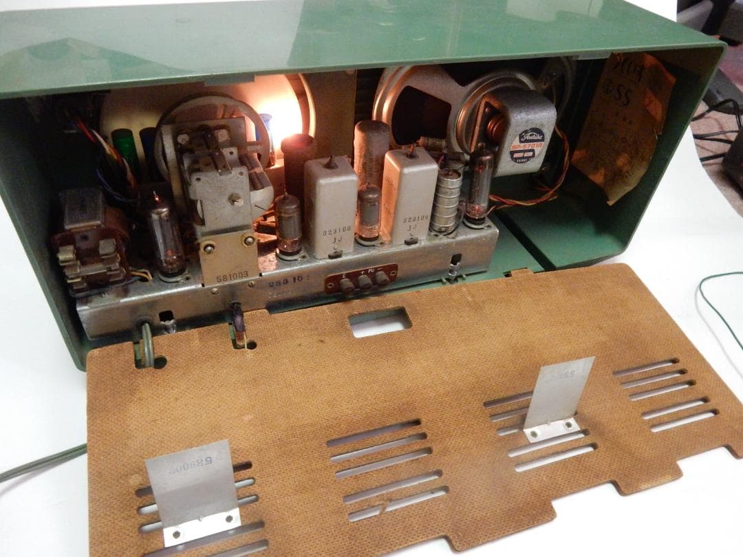 真空管ラジオ　マツダラジオ　うぐいすSS　東芝　よく鳴ります