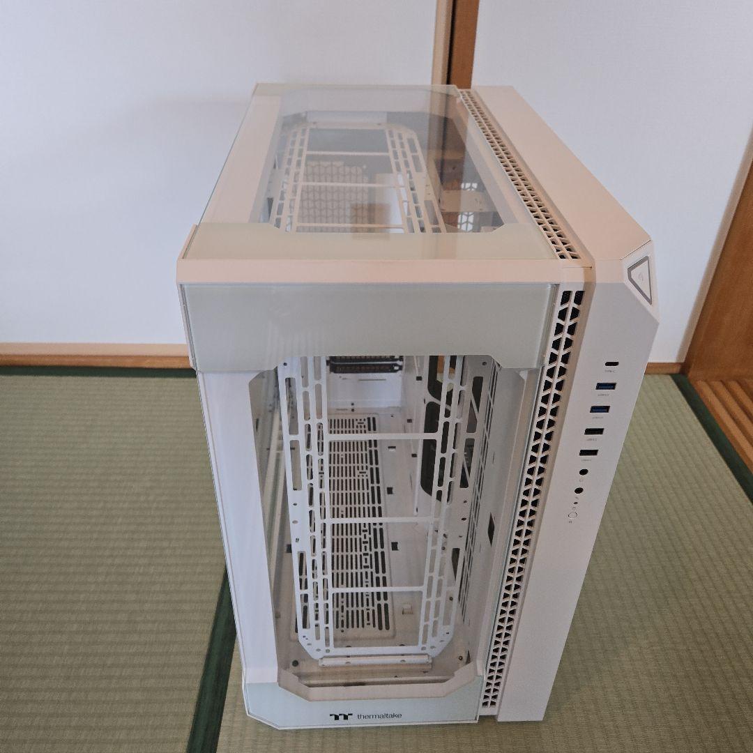 Thermaltake View 51 TF  PCケース