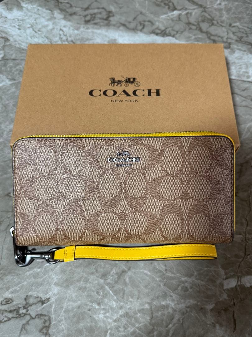 COACH 長財布 ベージュ/イエロー