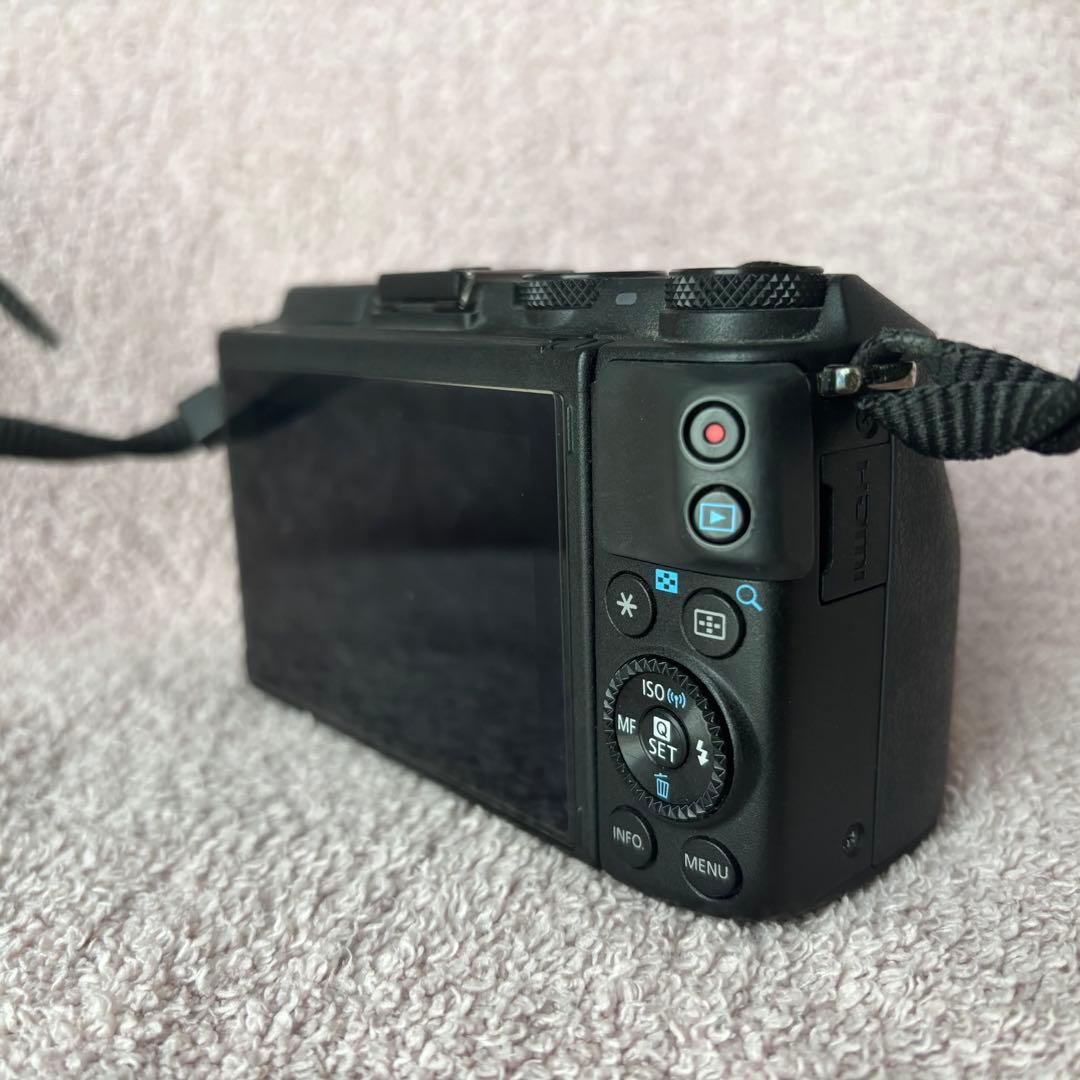 キヤノン　CANON EOS M3 EF-M 15-45mm