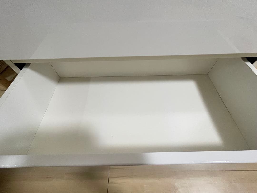 送料込み　ニトリ　ホワイトチェスト　５段