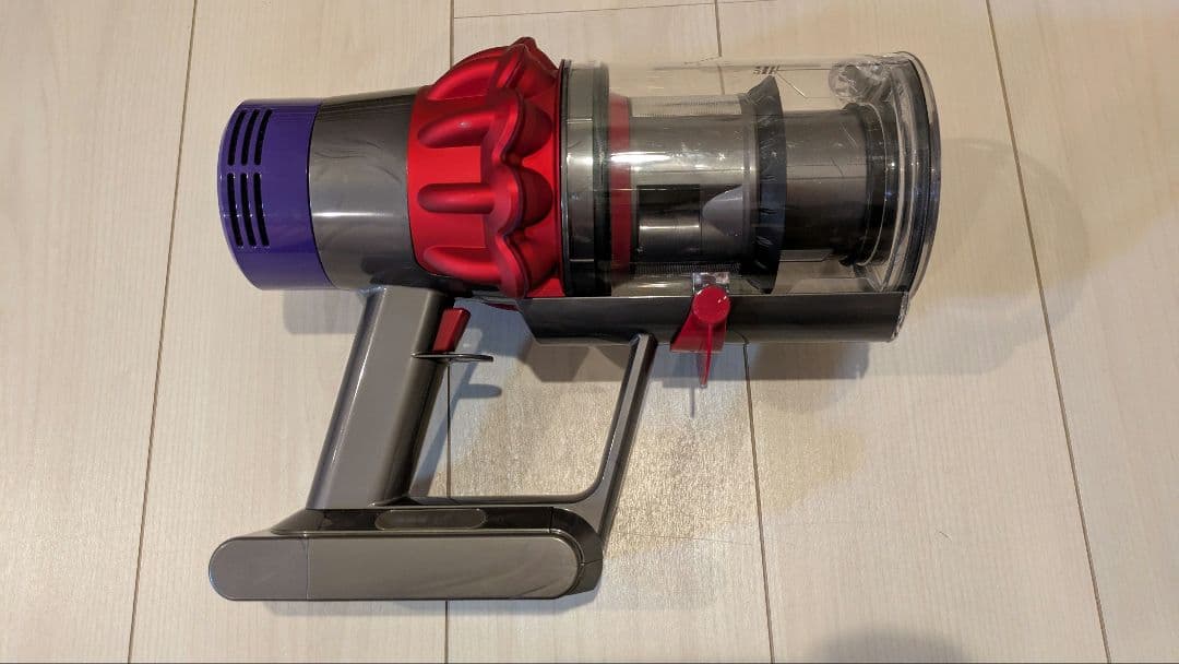 Dyson cyclone V10 fluffy アタッチメント多数 中古品