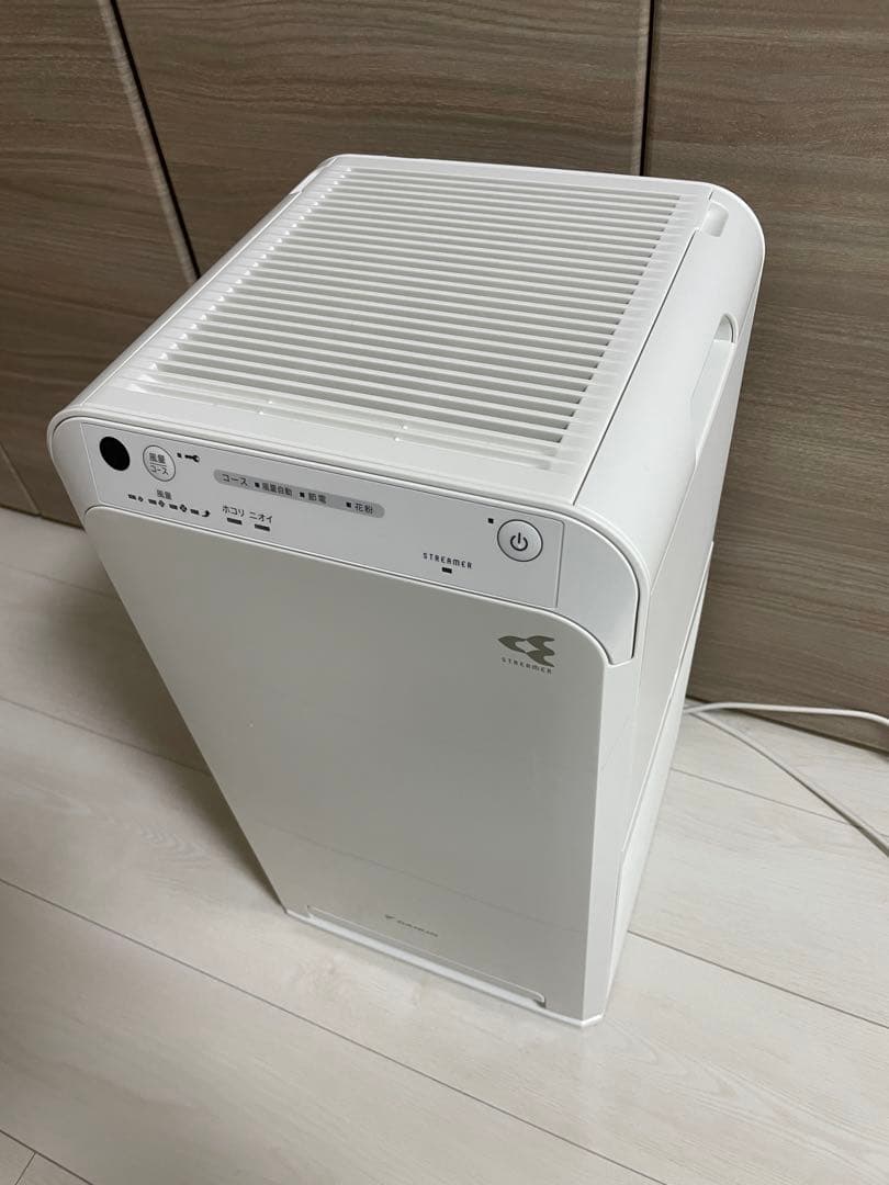 【2/5まで出品】ダイキン 空気清浄機 MC55Z-W