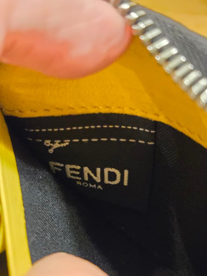 FENDI フェンディ ラウンドファスナー ケース 極美品！最安値