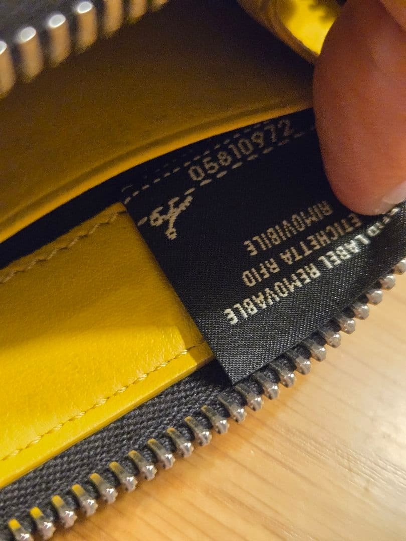 FENDI フェンディ ラウンドファスナー ケース 極美品！最安値