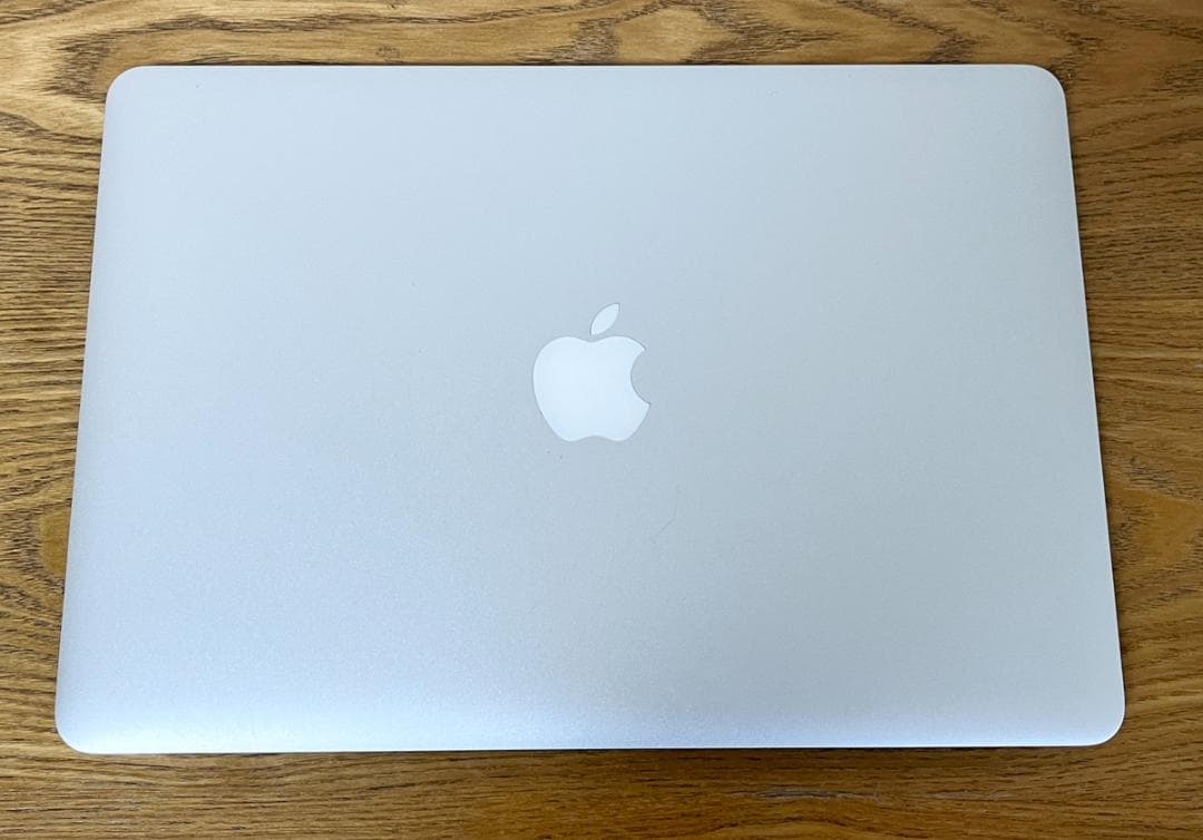 【送料無料】MacBook Air 13 i7 8GB SSD256GB AC付