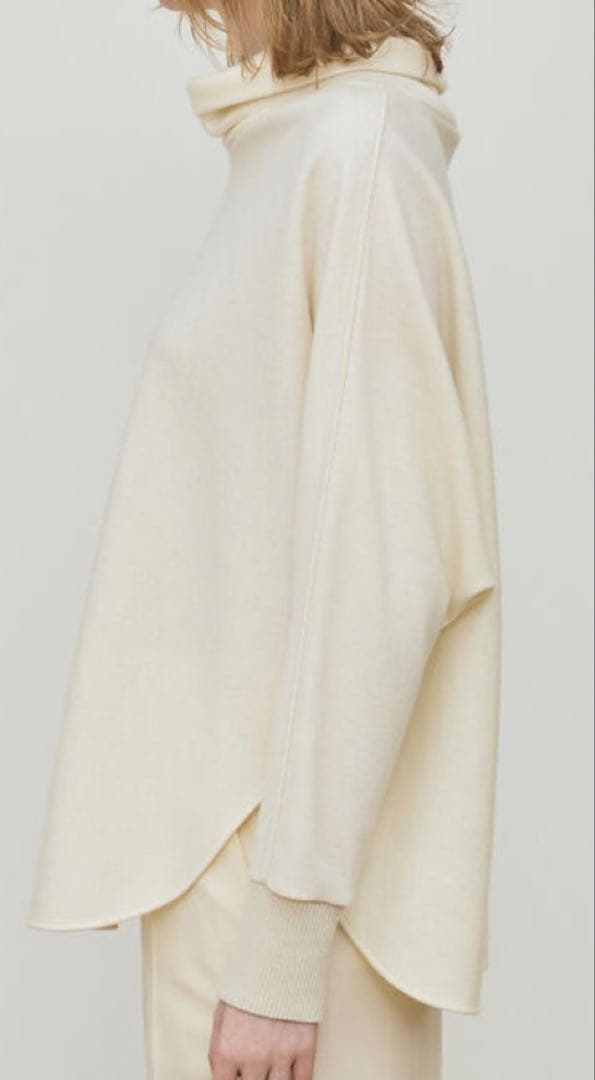 DES PRÉ ニットコンビネーション タートルネックプルオーバー　ネイビー