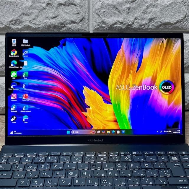 《2021モデル》有機ELディスプレイ搭載！ASUS Zenbook UX325