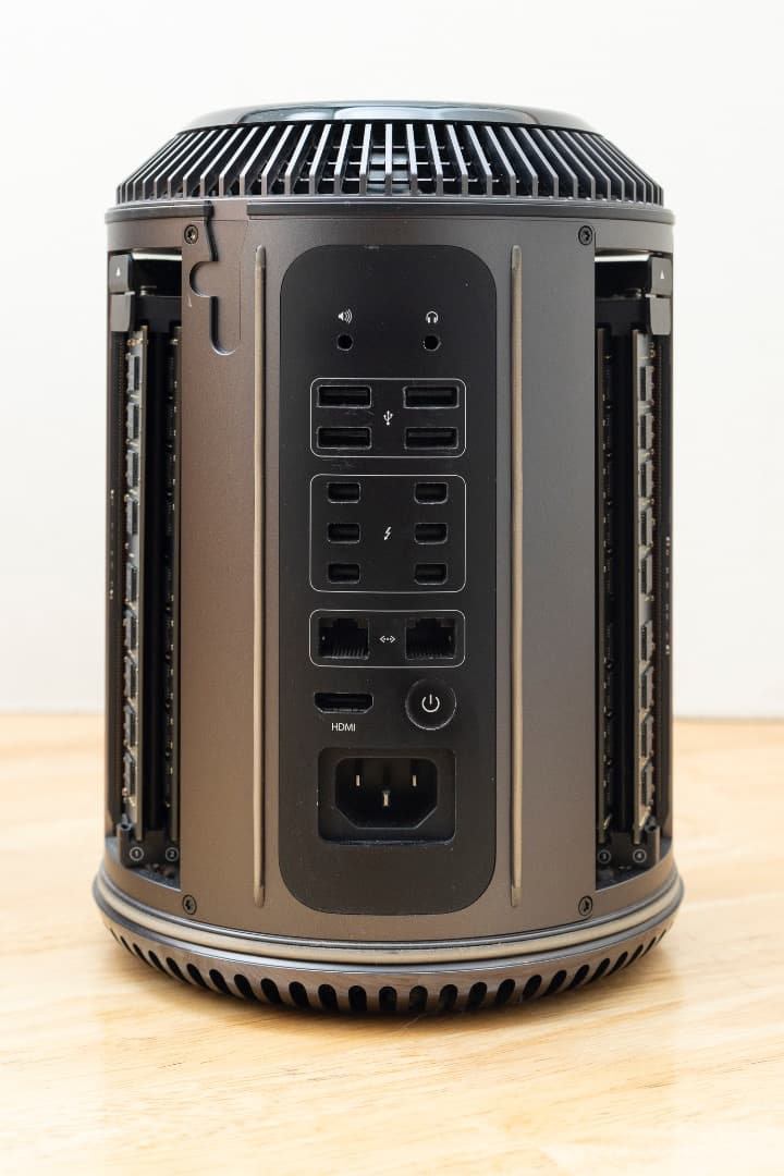 さ*パ様 Mac Pro 2013 Xeon 3.5GHz 6コア 32GB 5