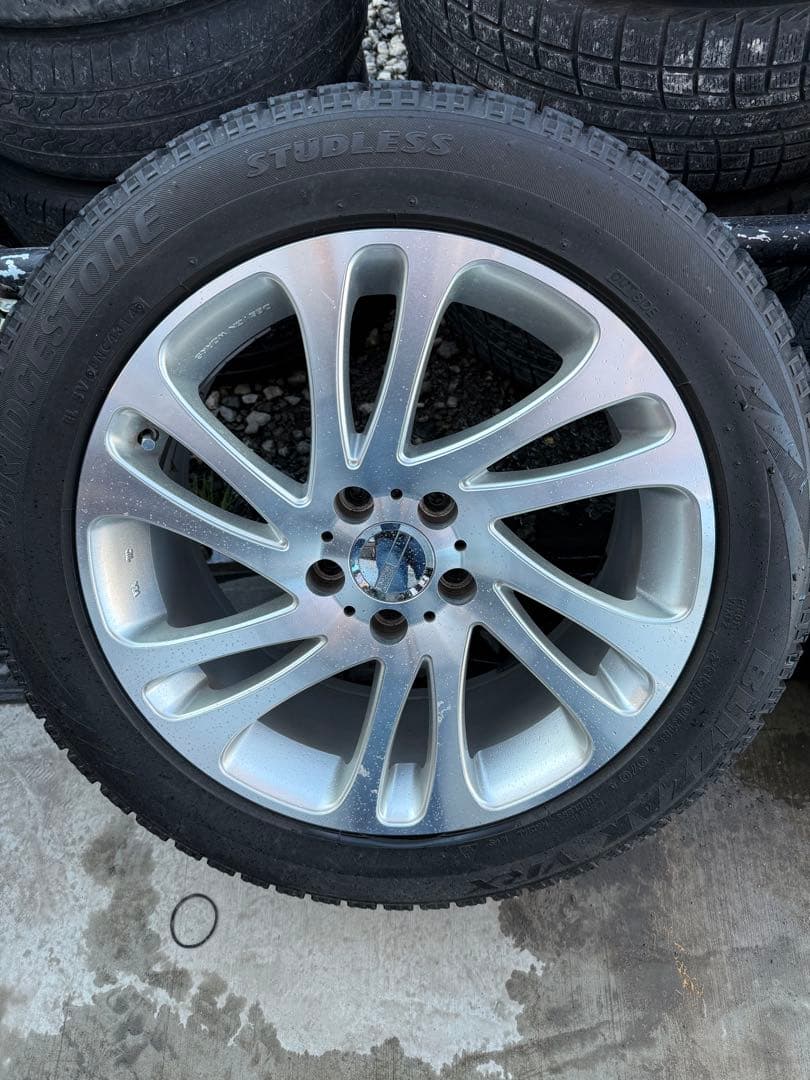 ブリヂストン スタッドレスタイヤ 18インチ235/50R18