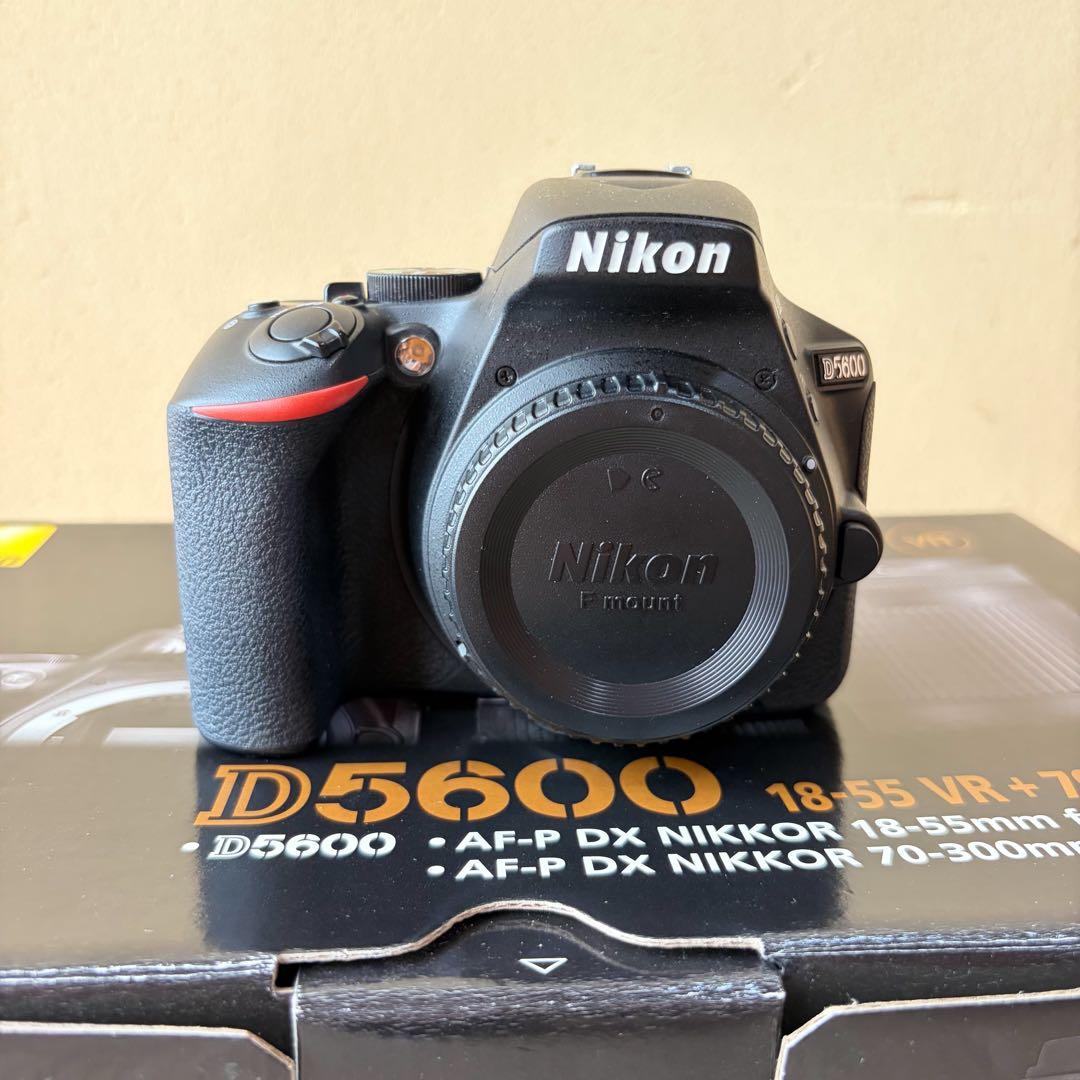 【ルーシー】Nikon D5600 ダブルズームキット＋単焦点レンズ