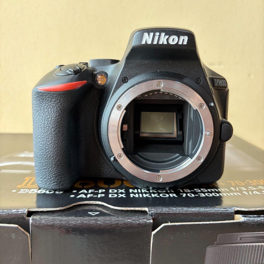 【ルーシー】Nikon D5600 ダブルズームキット＋単焦点レンズ