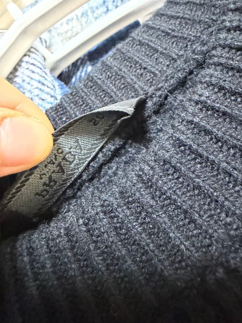 PRADA ニット　メンズ　プラダ