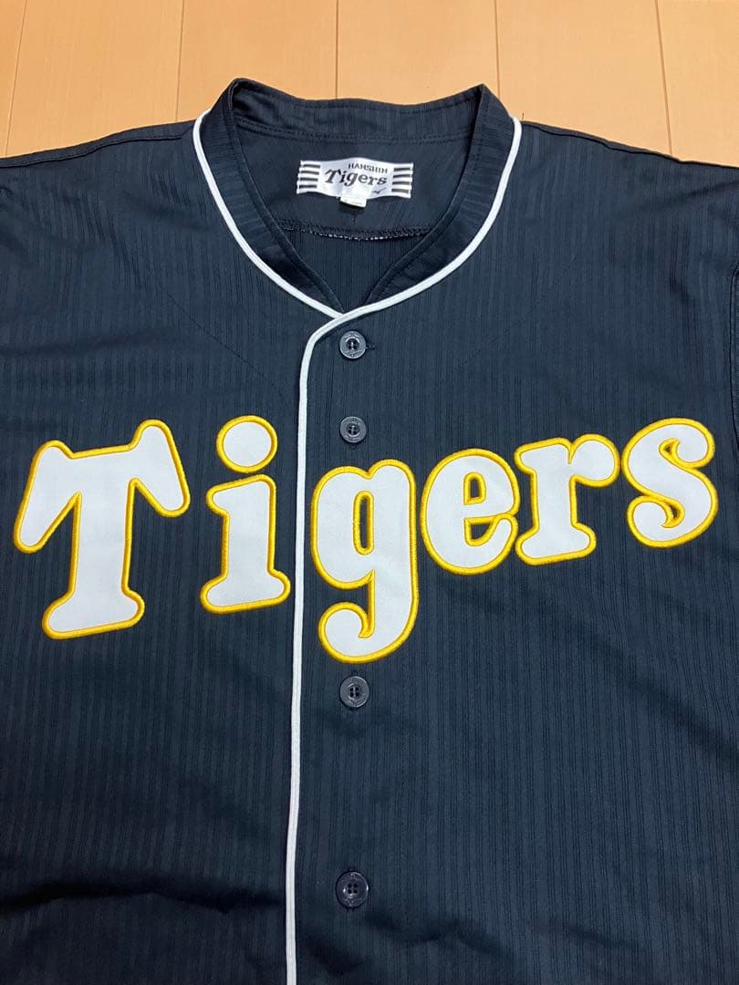 阪神タイガース　復刻　ユニフォーム　当時　ブラック　黒　無地　背番号無し　ミズノ