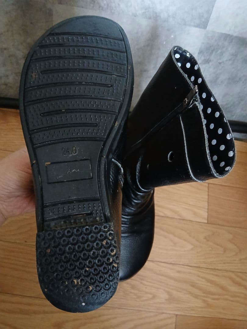 センソユニコ慈雨ブラックレザー ブーツ 24.0cm