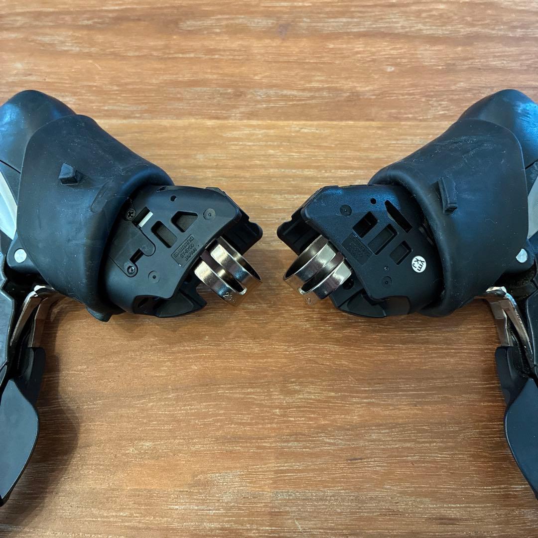 SHIMANO ULTEGRA 【ST-6700】デュアルコントロールレバー