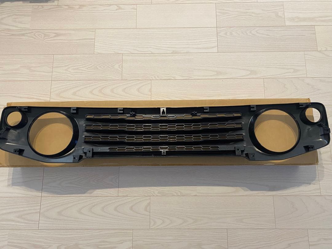 ジムニー　アピオ　タクティカルフロントグリル