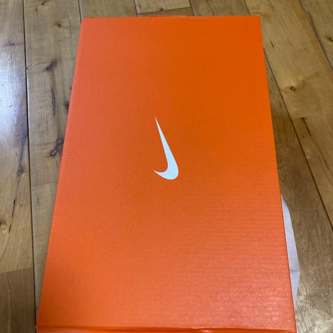 Nike ランニングシューズ ボメロ18 ミントグリーン　24.5㎝