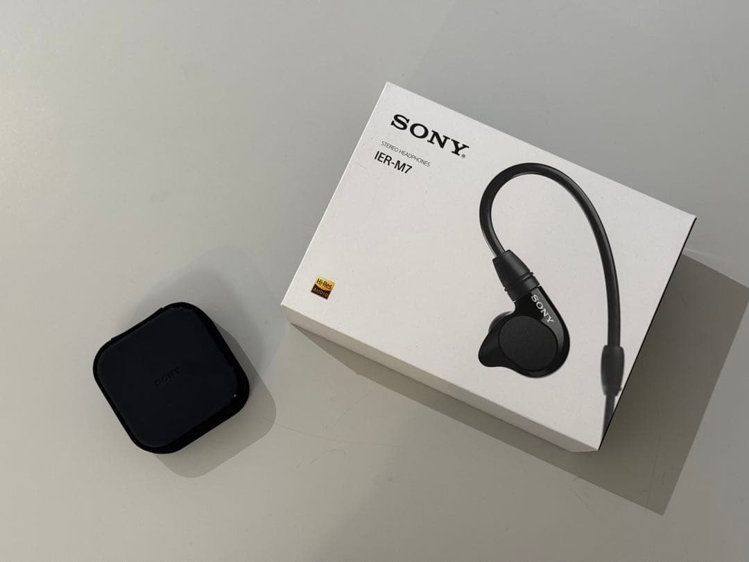 イヤホン IER-M7
