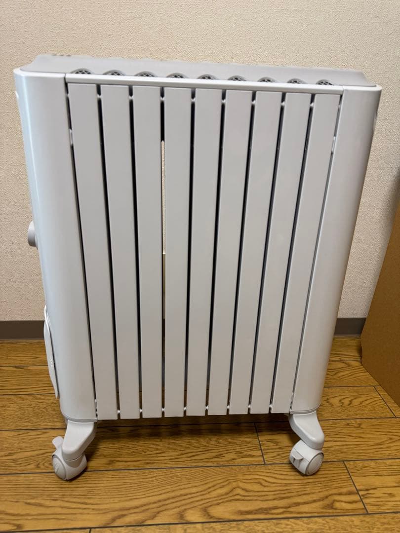 デロンギ 〜13畳 リモコン付 オイルヒーター Belcaldoベルカルド