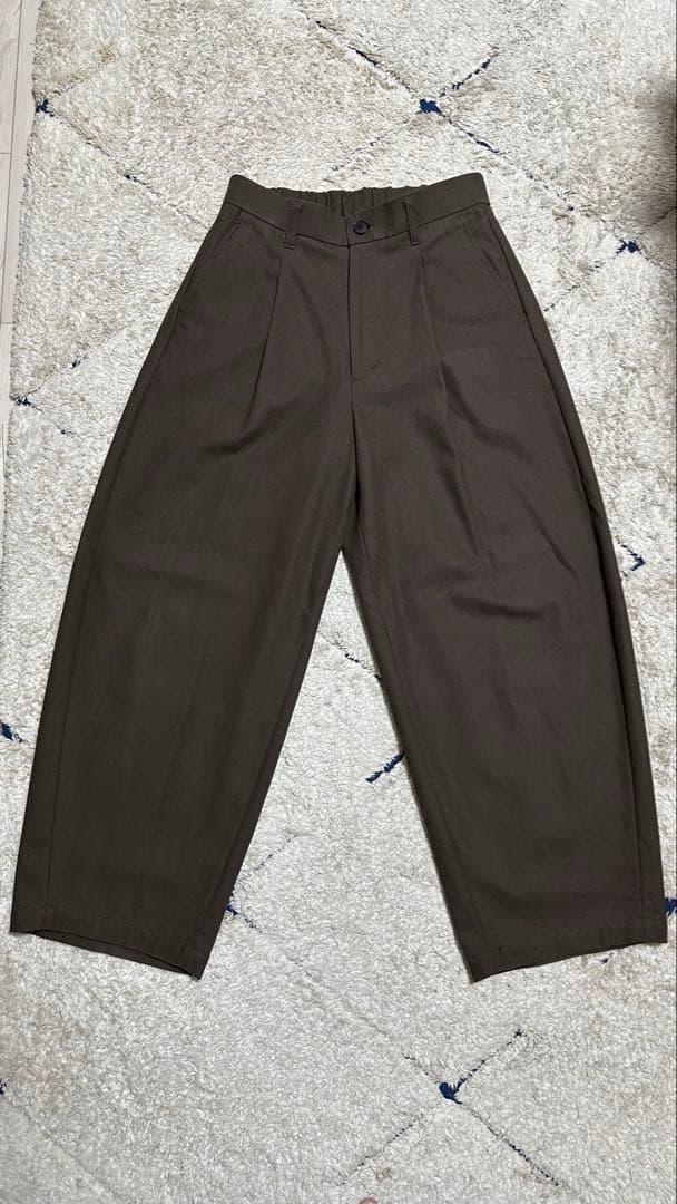 UNITED TOKYO バレルチノパンツ ハイツイストコットン ブラウン